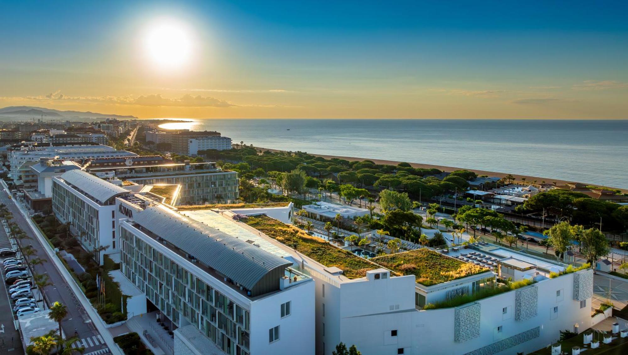Atzavara Hotel & Spa Санта-Сусанна Экстерьер фото View of the campus